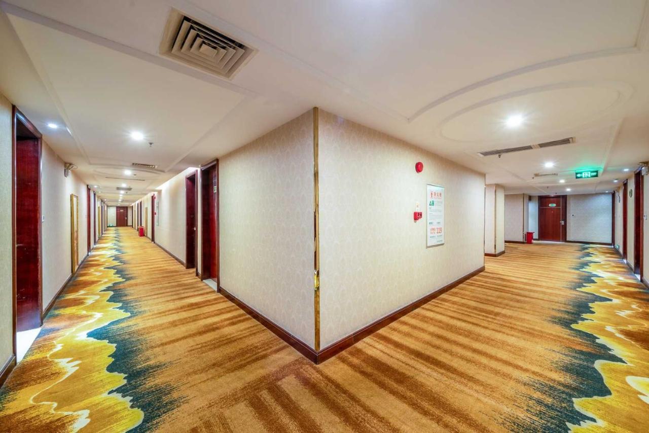 Vienna Hotel Dongguan Houjie Exhibition Center Exterior foto